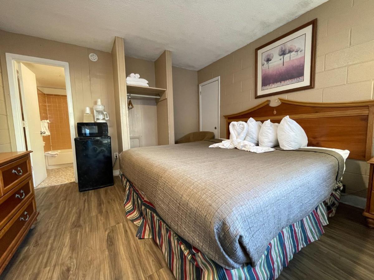 Polynesian Oceanfront Hotel Миртл-Бич Экстерьер фото