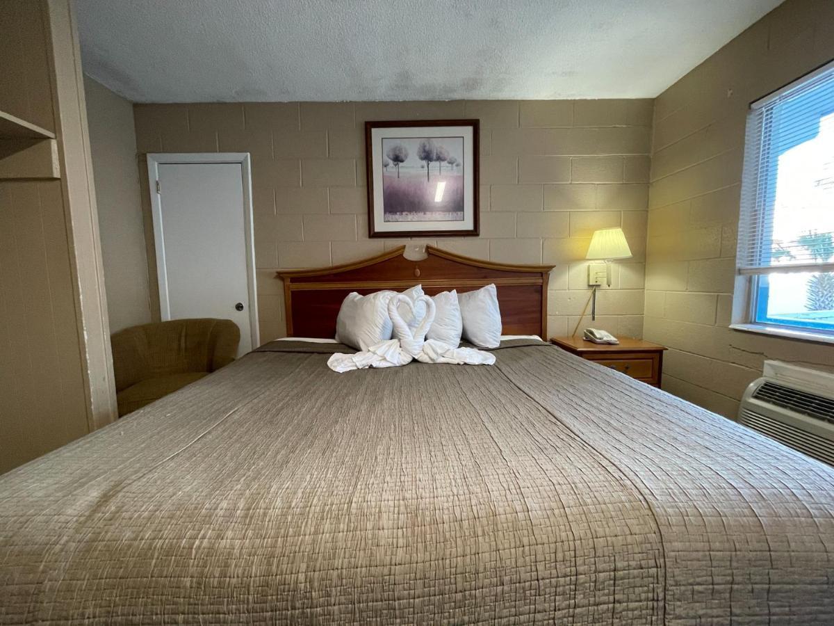 Polynesian Oceanfront Hotel Миртл-Бич Экстерьер фото